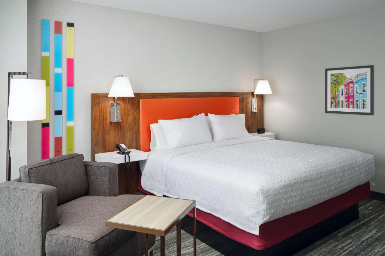 Hampton Inn Towson Downtown Exterior photo